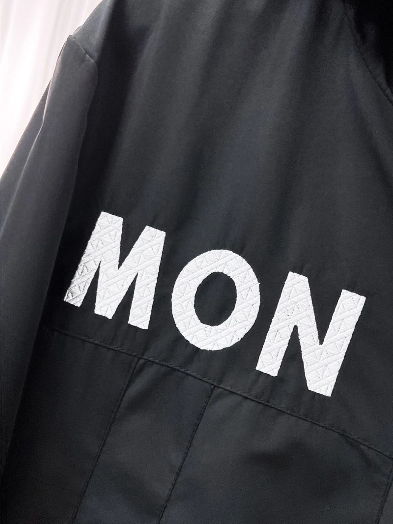 Moncler Outwear Colorful 140234