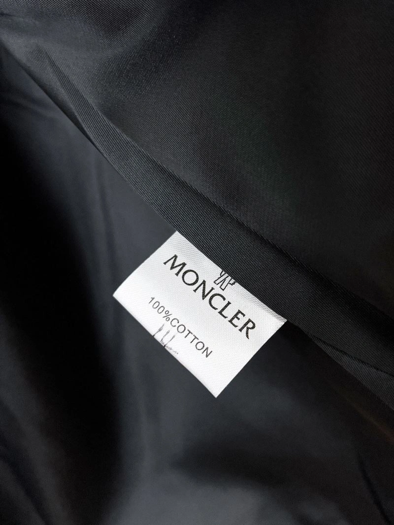 Moncler Outwear HighQuality 140232