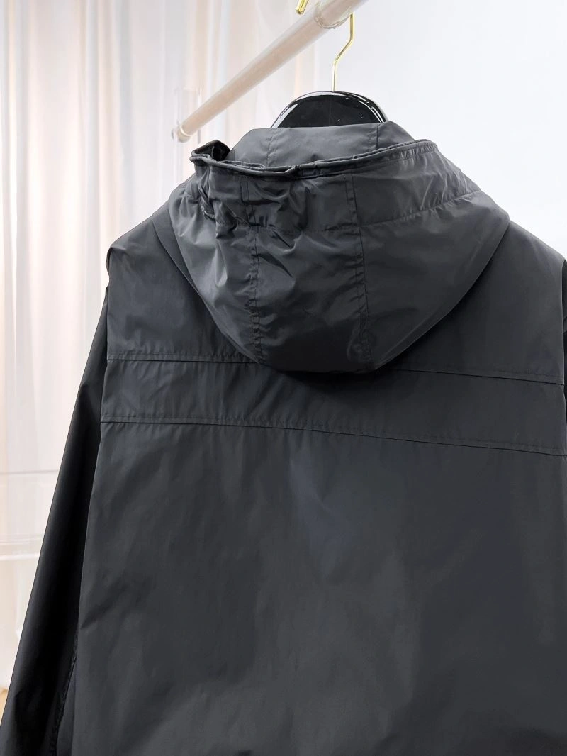 Moncler Outwear MultiPurpose 140228