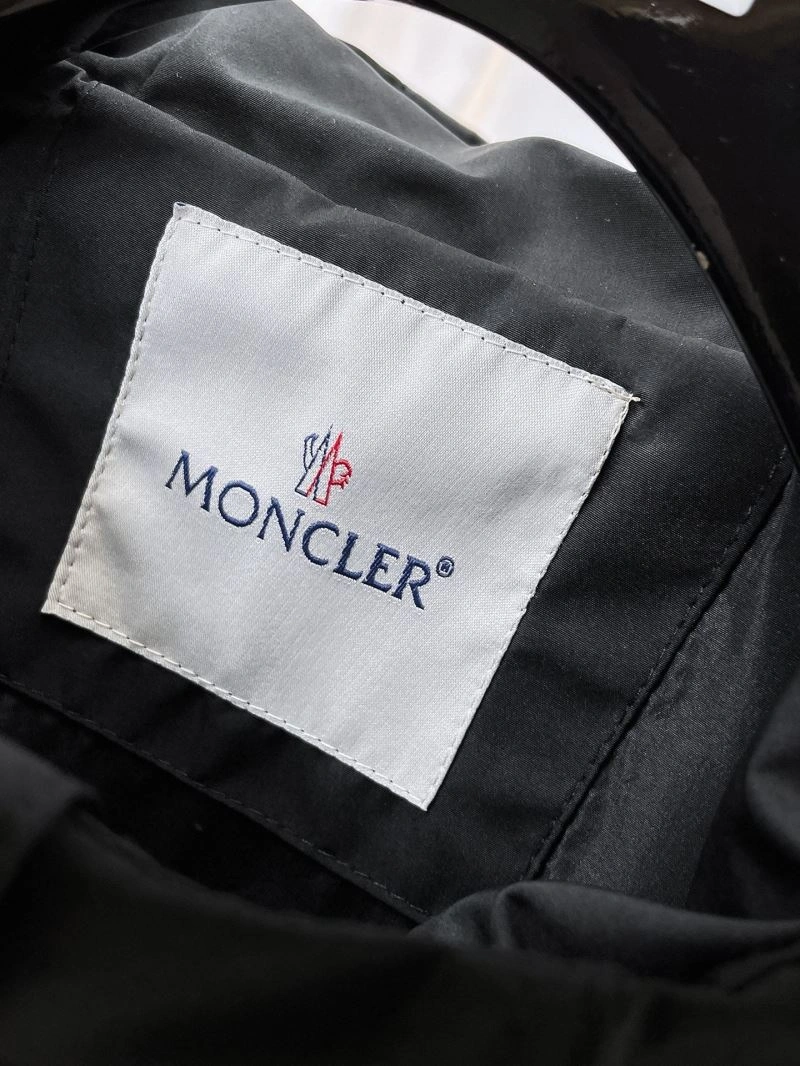 EasyMatch Moncler Outwear 140230