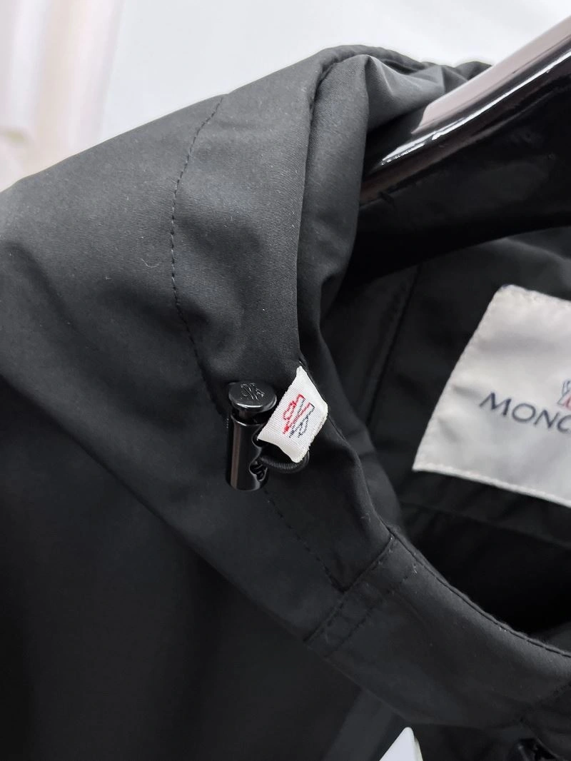 EasyMatch Moncler Outwear 140230