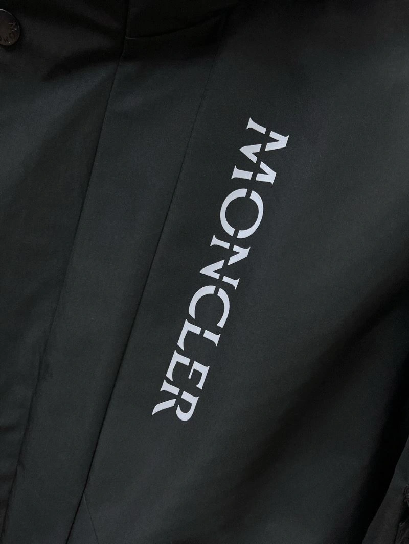 MoistureWicking Moncler Outwear 140227