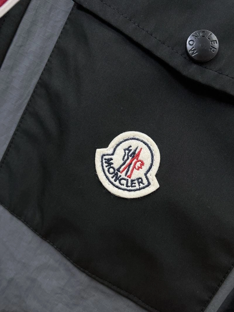 Sleek Moncler Outwear 140223
