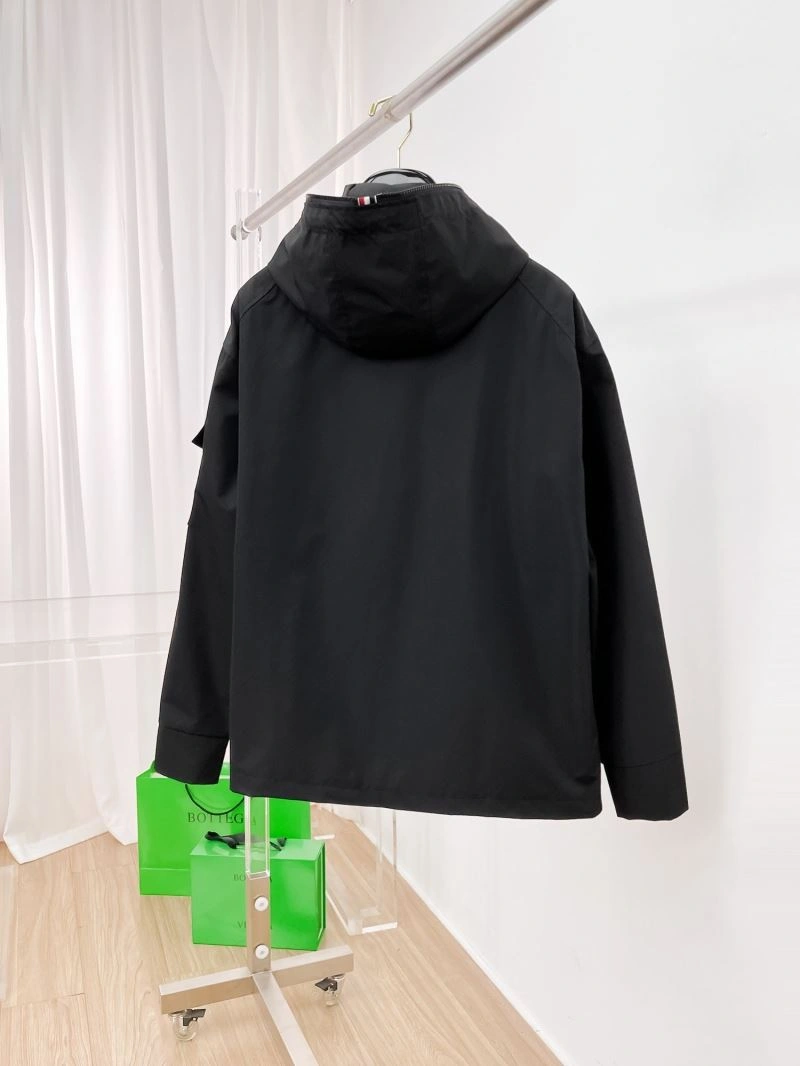 Moncler Outwear GoodFit 140222