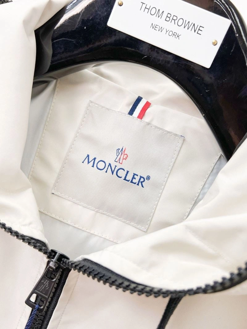 MoistureWicking Moncler Outwear 140219