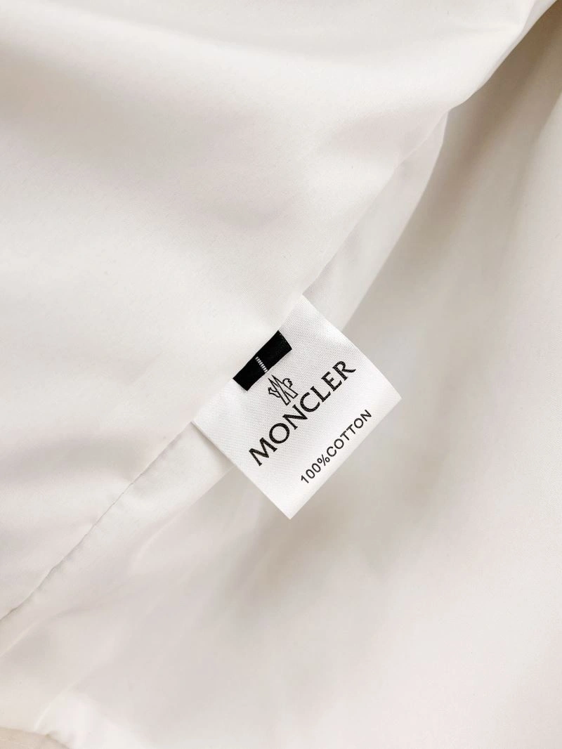 MoistureWicking Moncler Outwear 140219