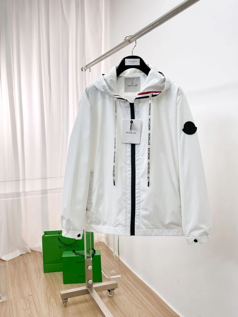 Moncler Outwear TimelessDesign 140211