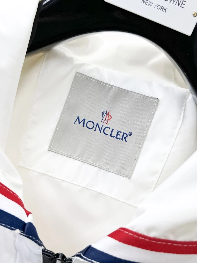 Moncler Outwear TimelessDesign 140211