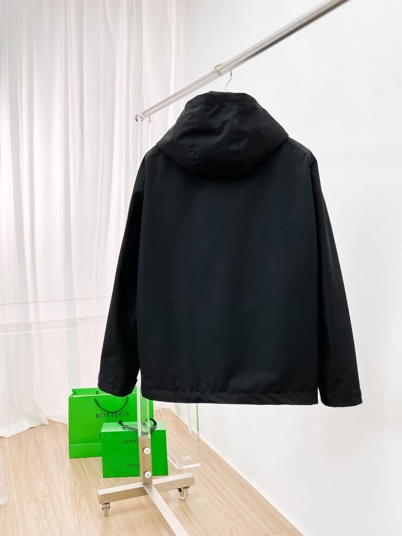 Moncler Outwear Affordable 140208