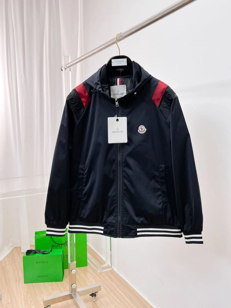 Moncler Outwear Attractive 140207