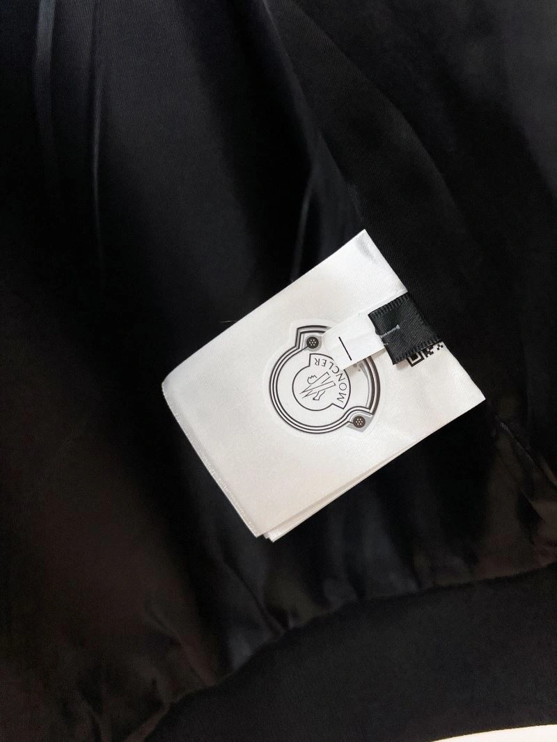 Moncler Outwear Attractive 140207