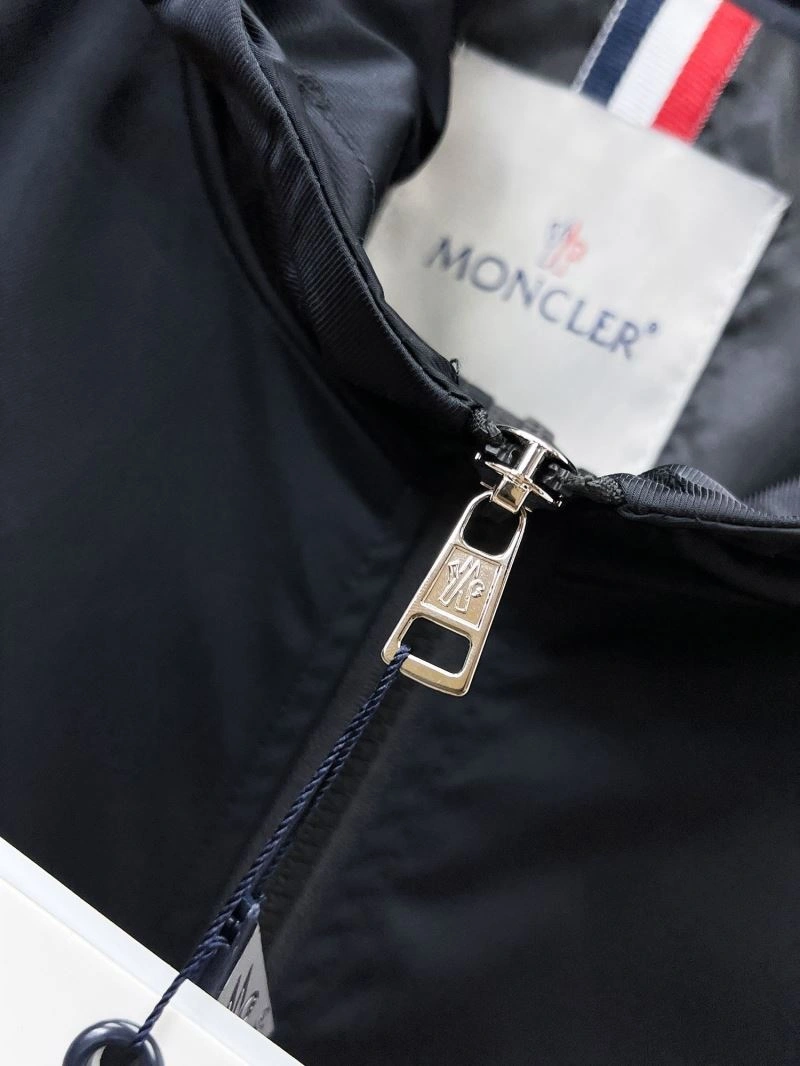 Moncler Outwear Attractive 140207