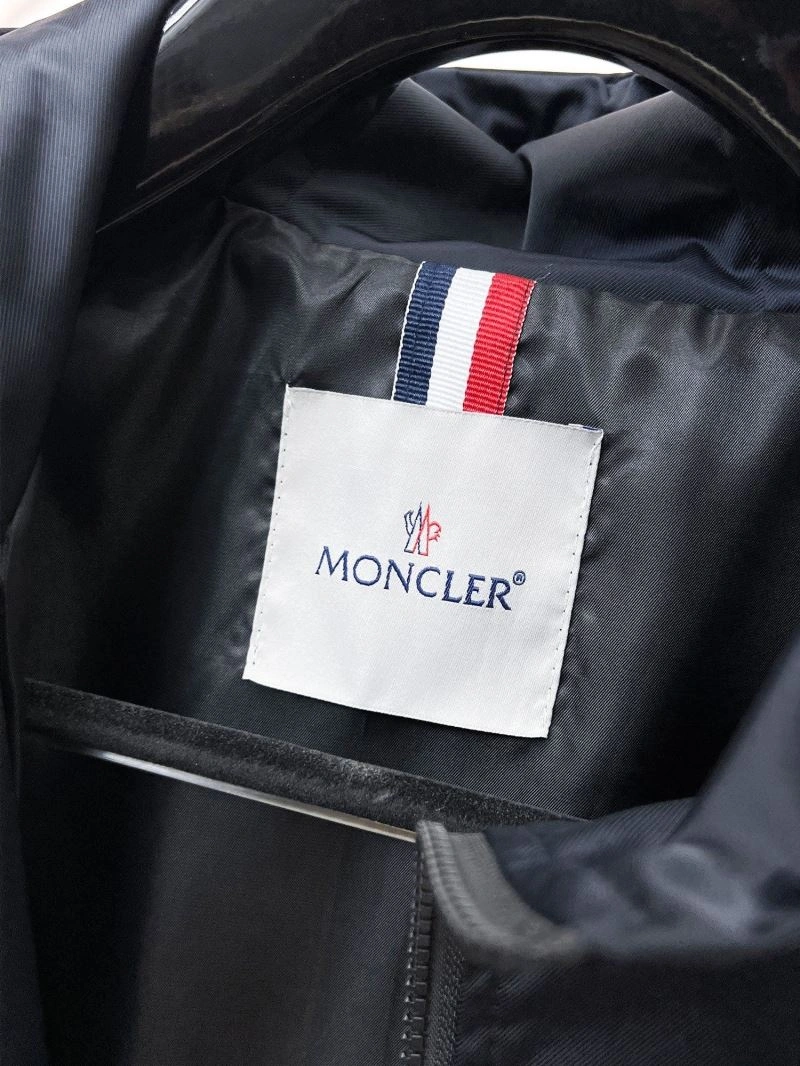 Moncler Outwear Attractive 140207