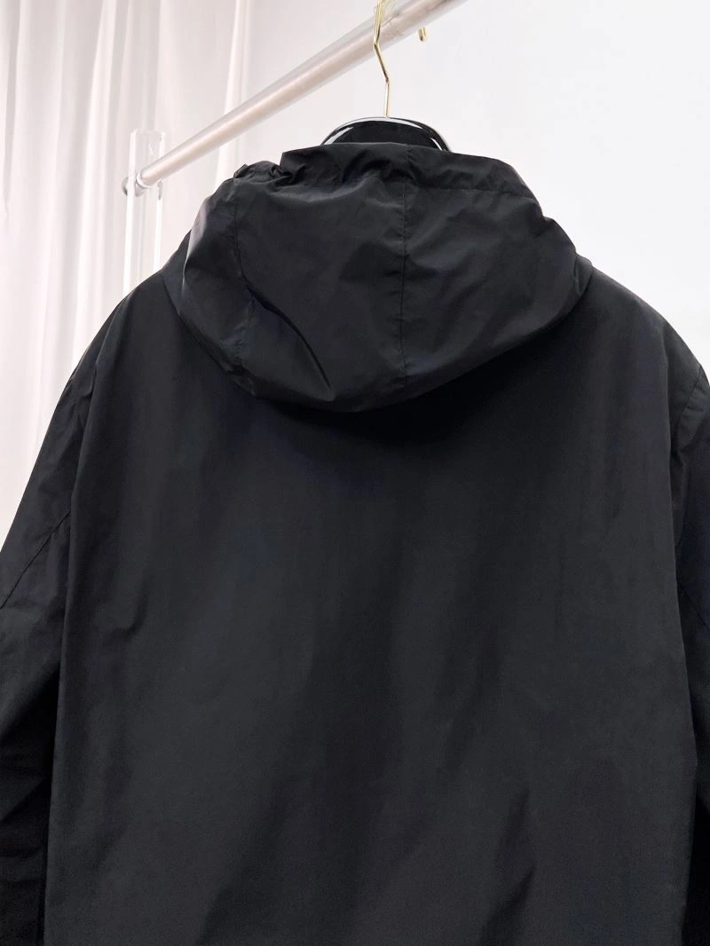 Moncler Outwear QuickDry 140202