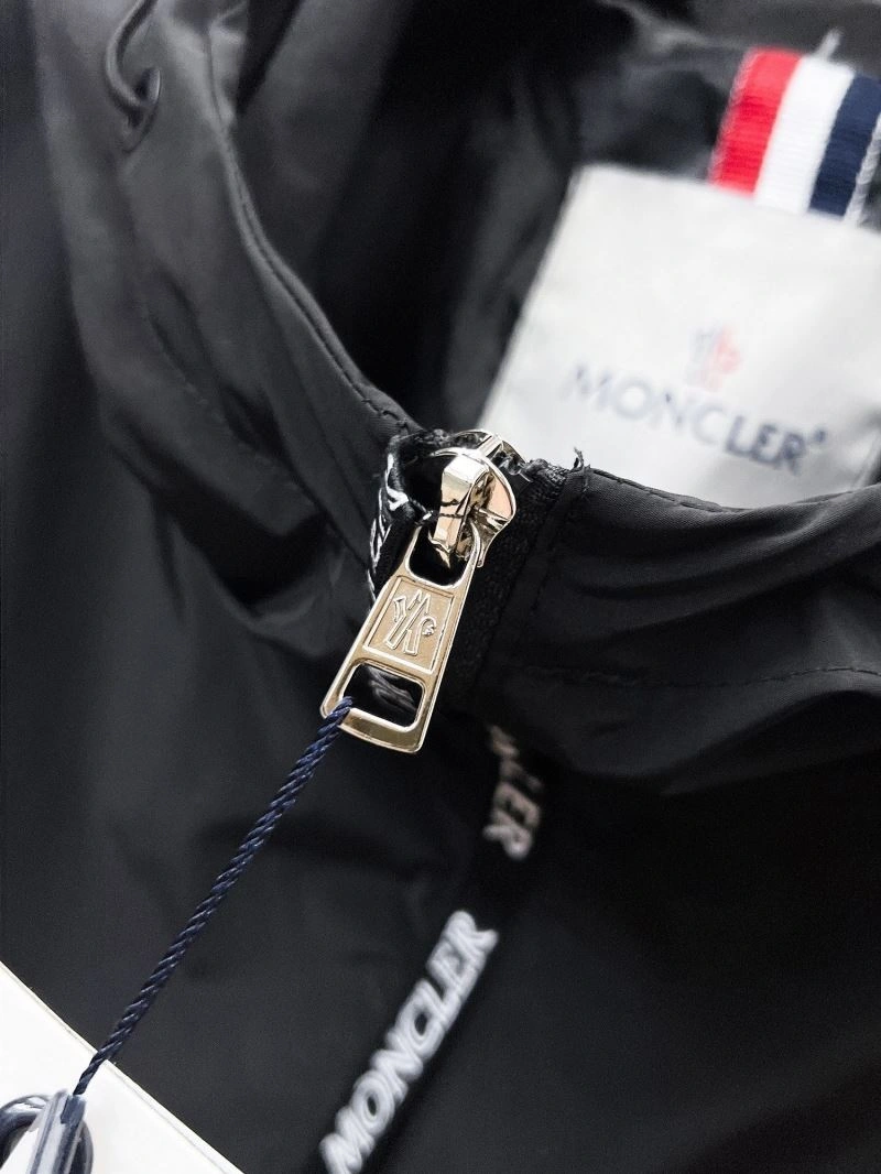 Moncler Outwear QuickDry 140202