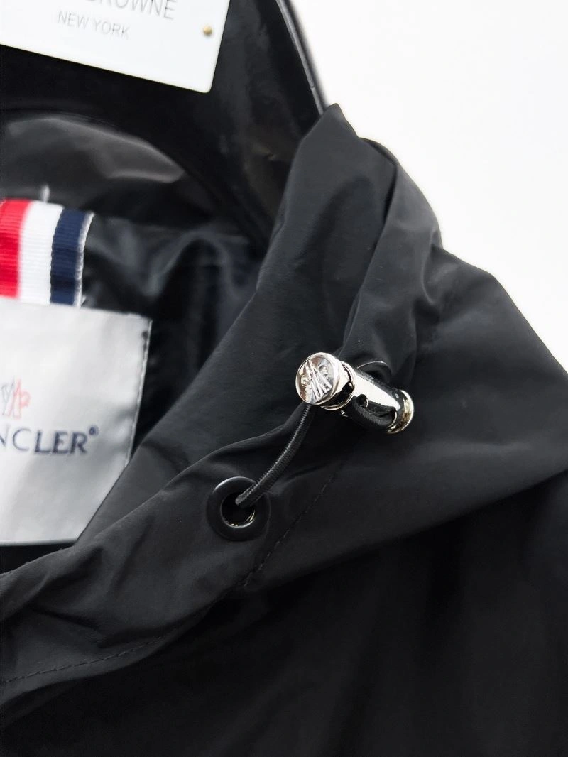 Moncler Outwear QuickDry 140202