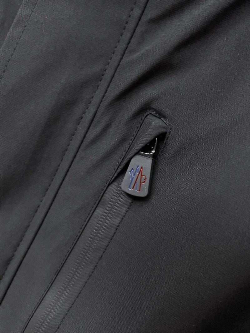 Thermal Moncler Outwear 140217