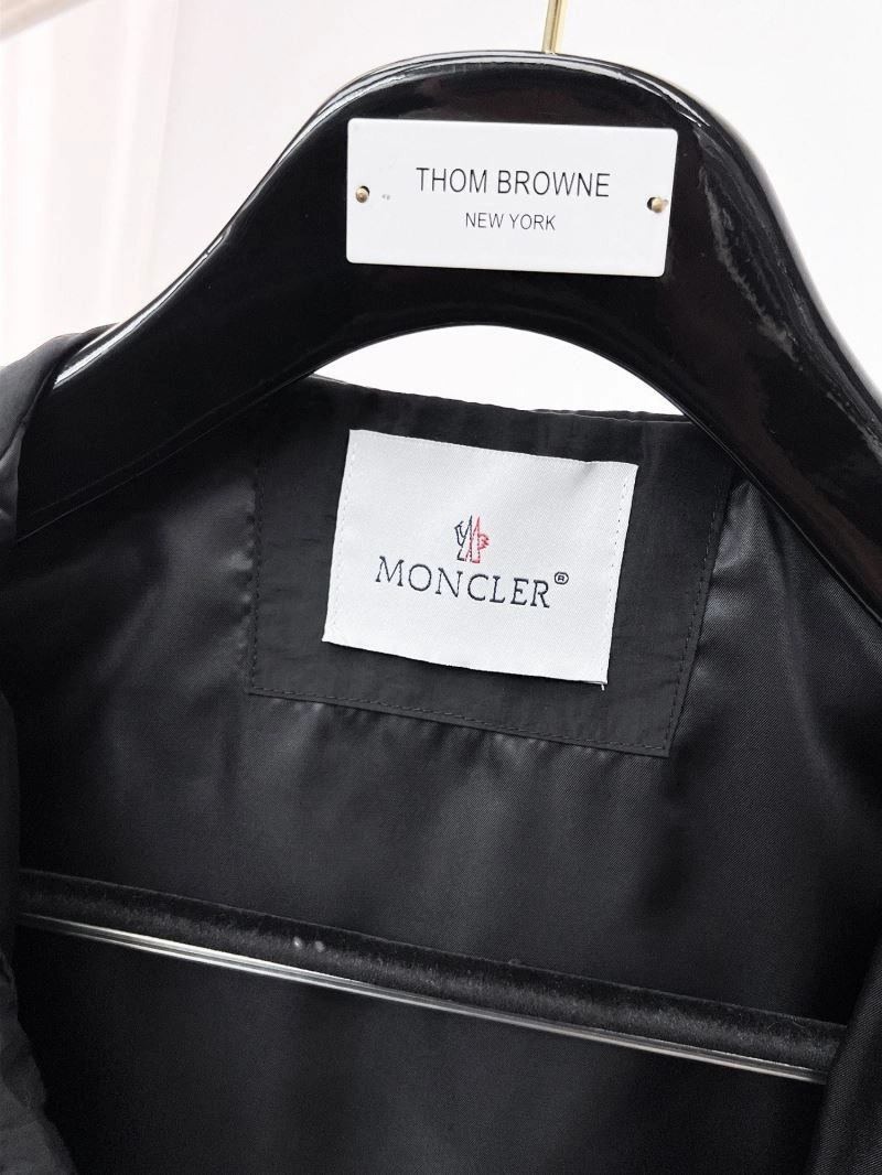 Moncler Outwear BestValue 140220