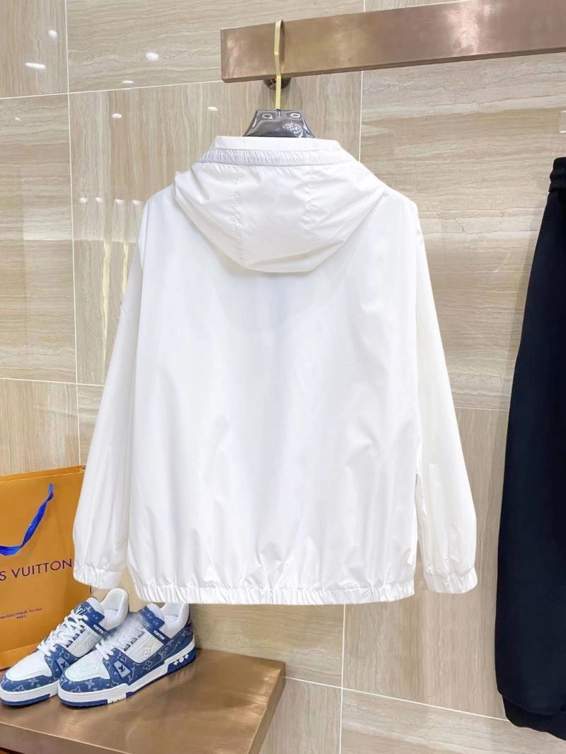 Moncler Outwear Soft 140218