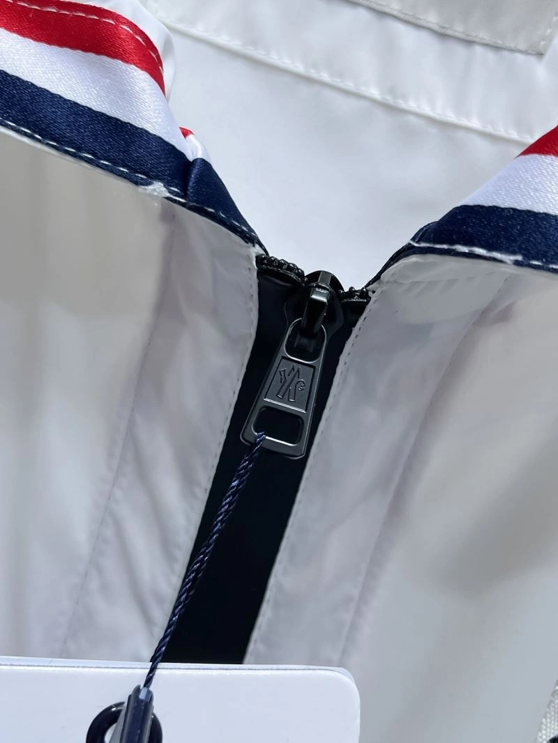 Moncler Outwear Soft 140218