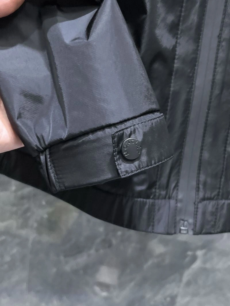 Moncler Outwear EyeCatching 140204