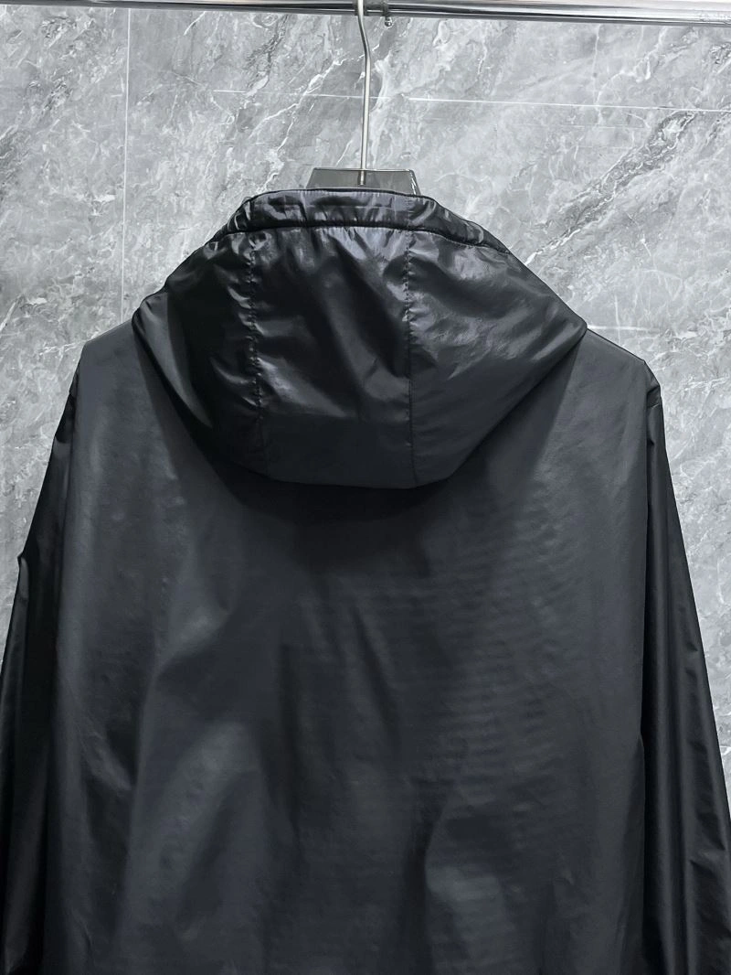 Moncler Outwear EyeCatching 140204