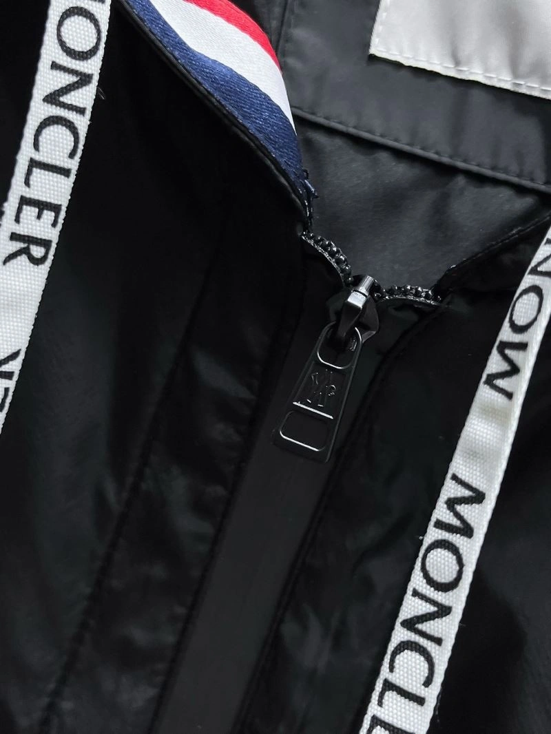 Moncler Outwear EyeCatching 140204