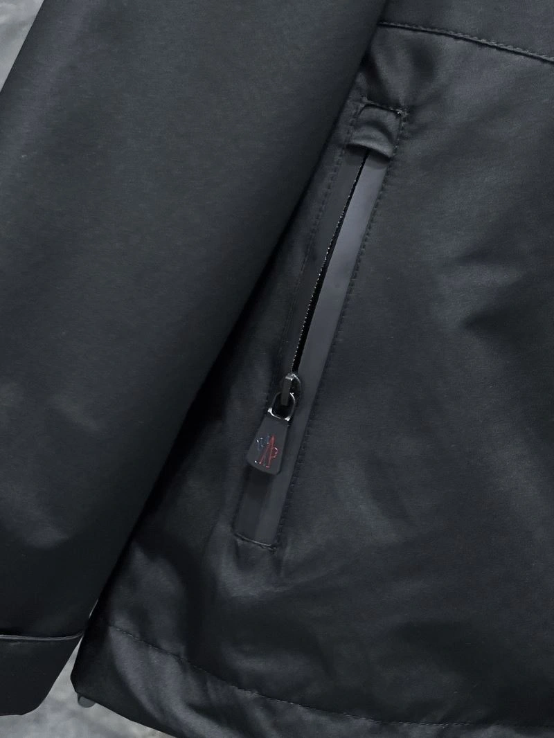 Moncler Outwear EyeCatching 140212