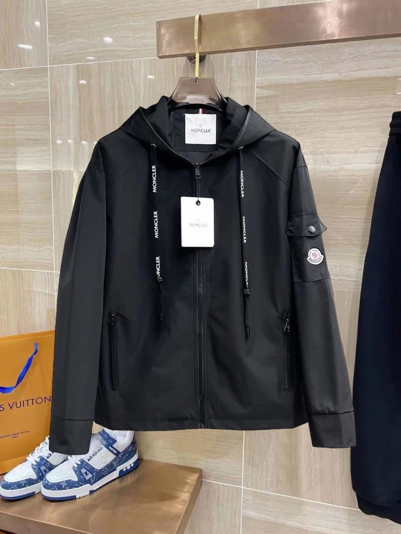Affordable Moncler Outwear 140225