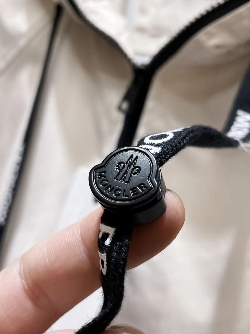 Moncler Outwear Sophisticated 140214