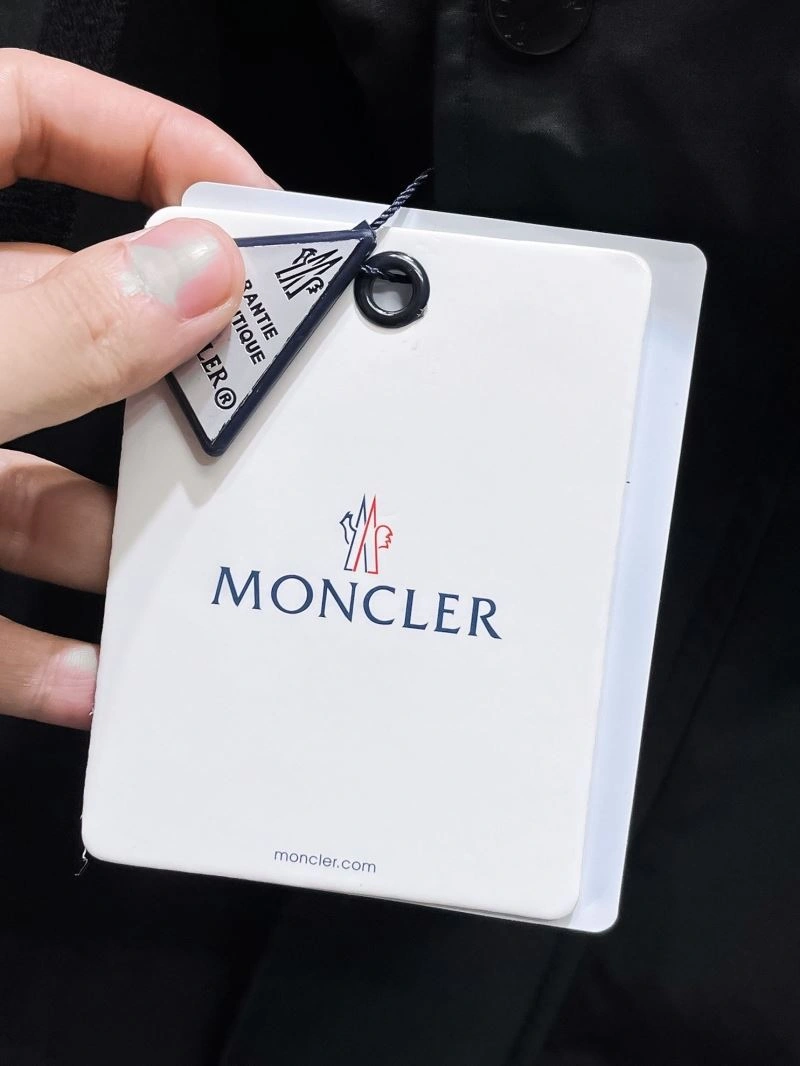 Upgraded Moncler Outwear 140210