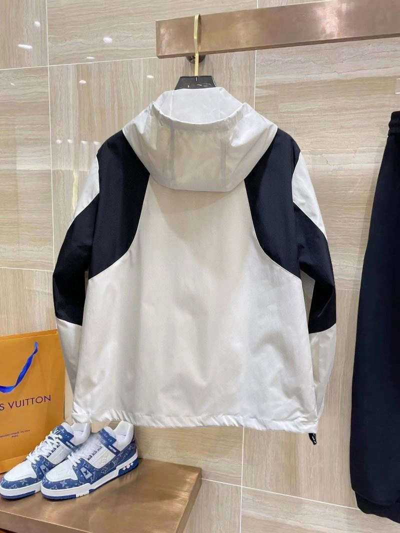 Unique Moncler Outwear 140215