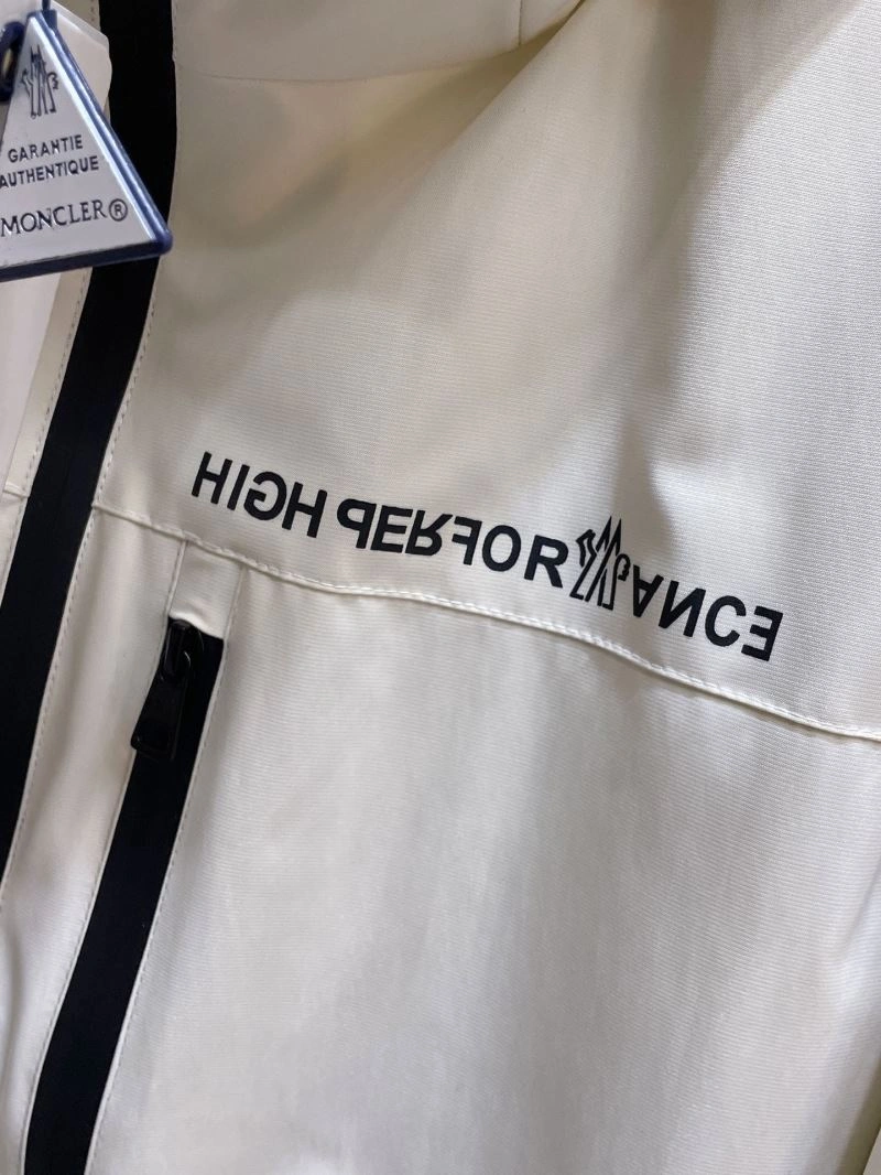 Unique Moncler Outwear 140215