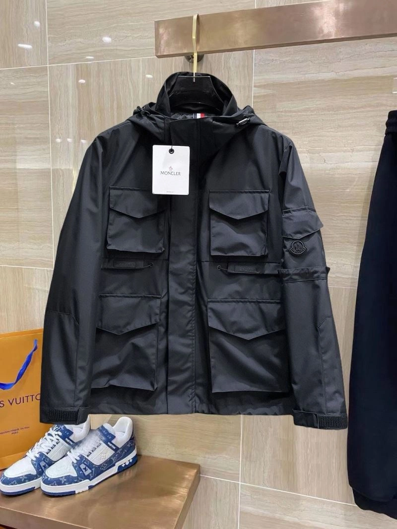 Functional Moncler Outwear 140201