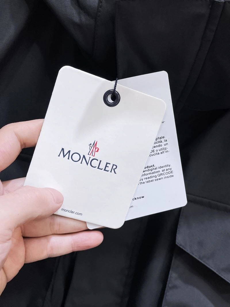 Functional Moncler Outwear 140201