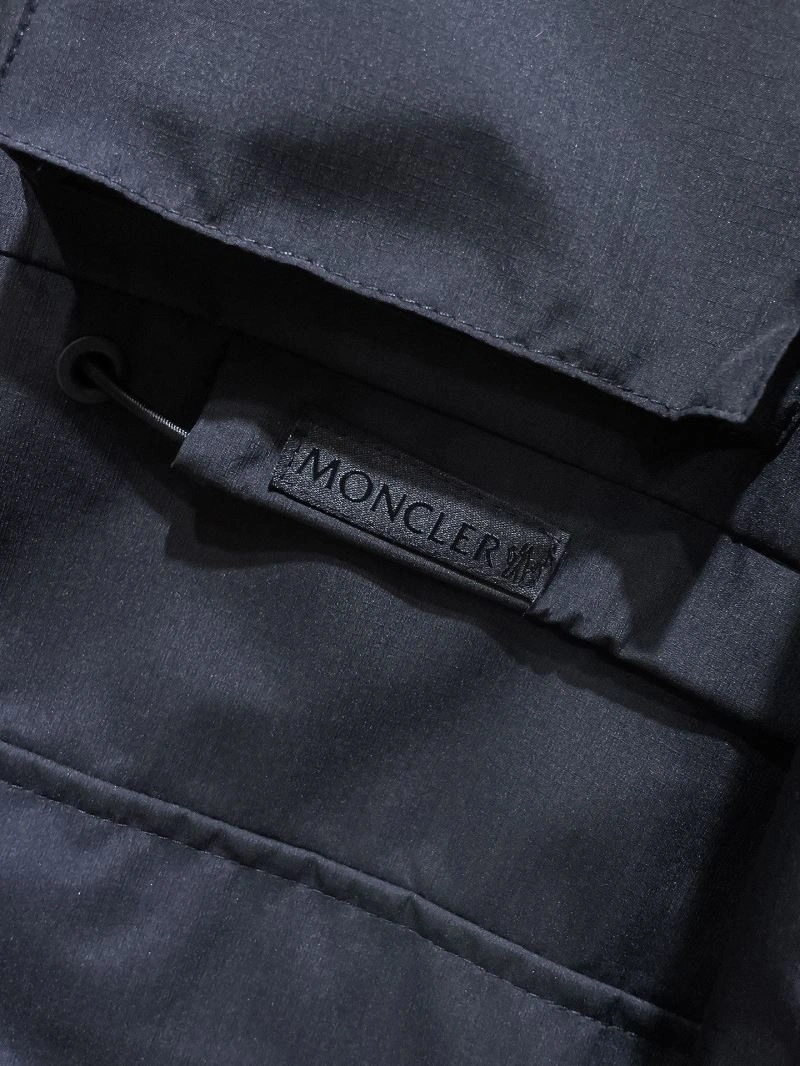 Functional Moncler Outwear 140201
