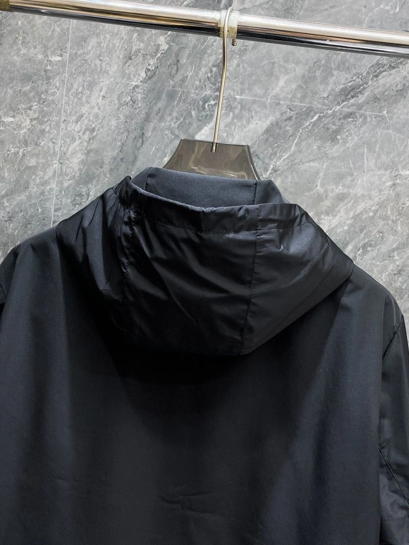 Compact Moncler Outwear 140200