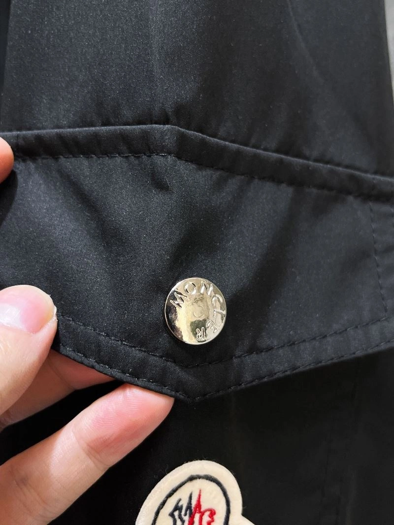 Compact Moncler Outwear 140200