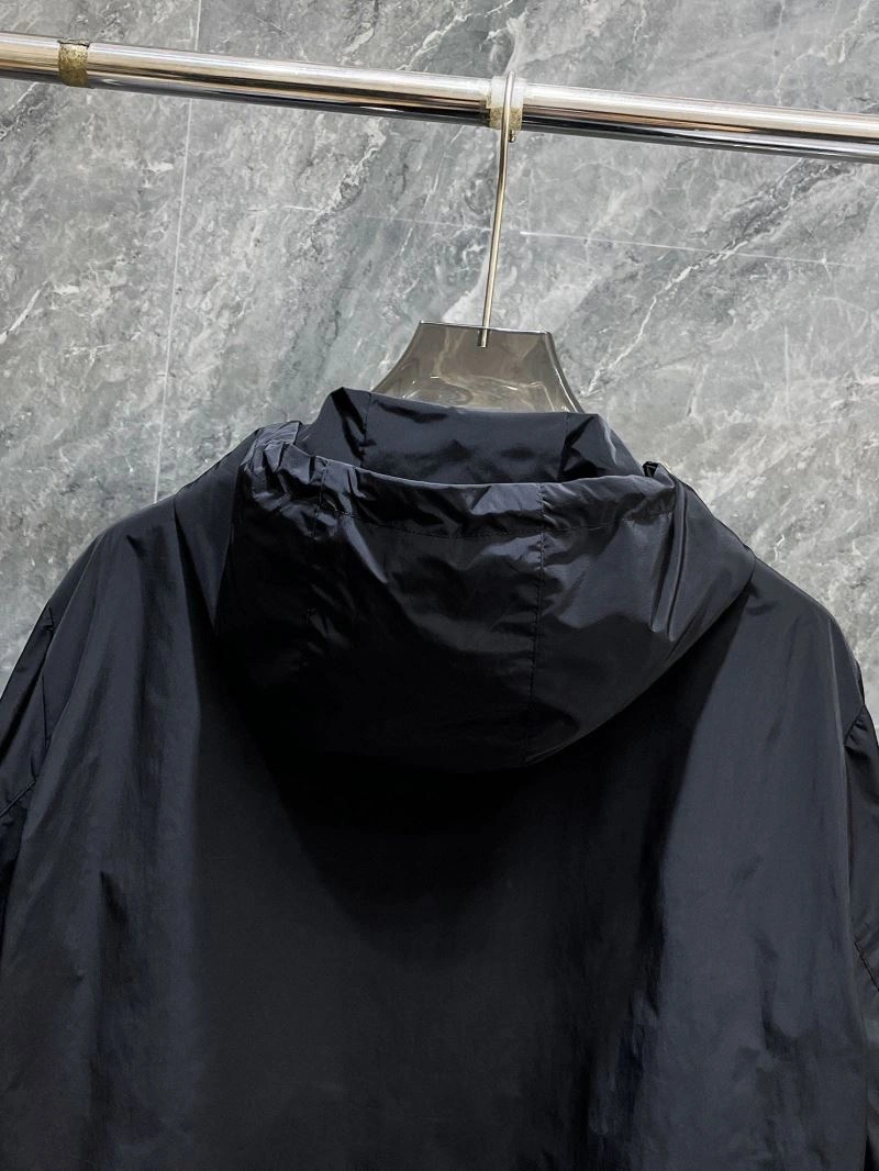 Moncler Outwear Minimalist 140206