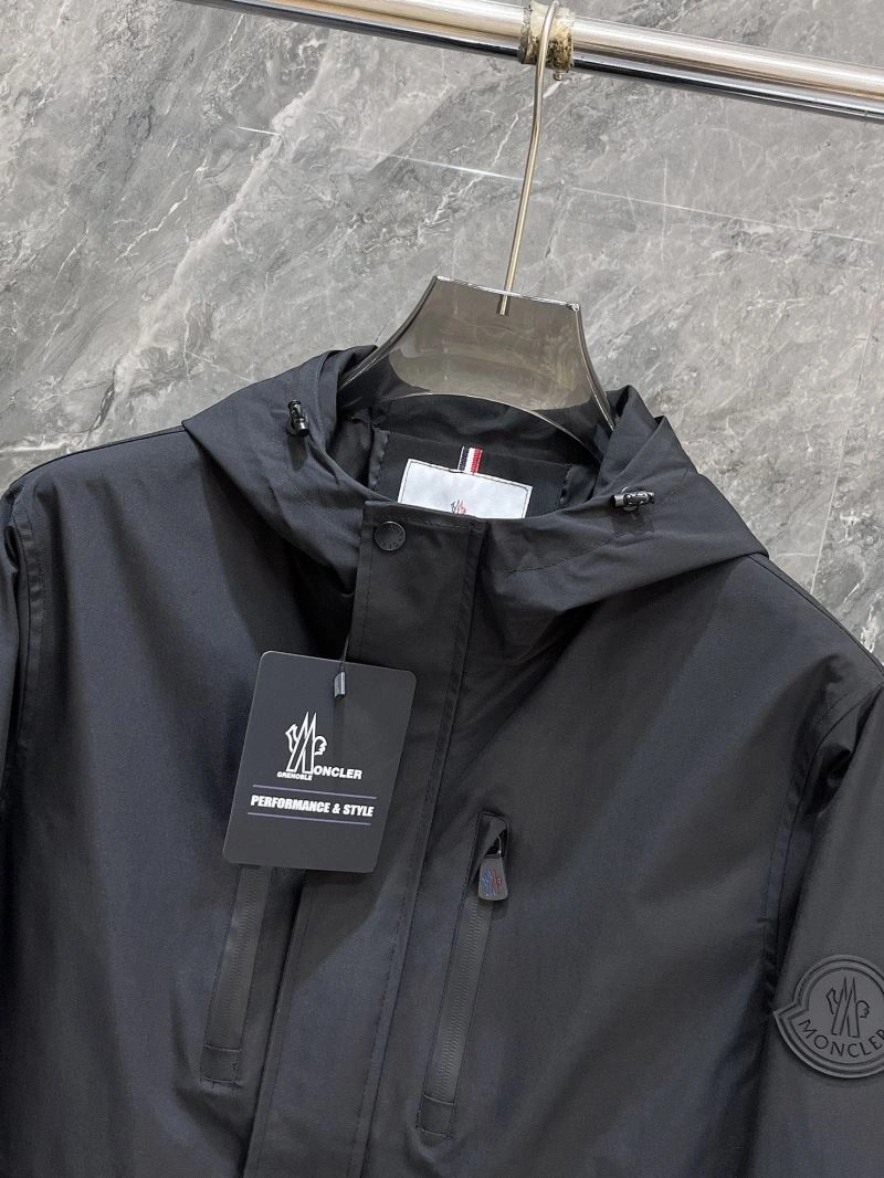 Unique Moncler Outwear 140191