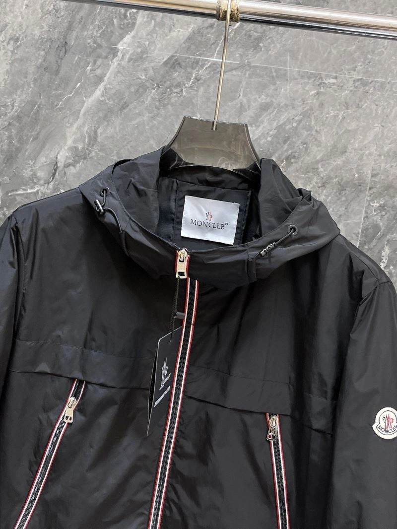 Moncler Outwear Practical 140190