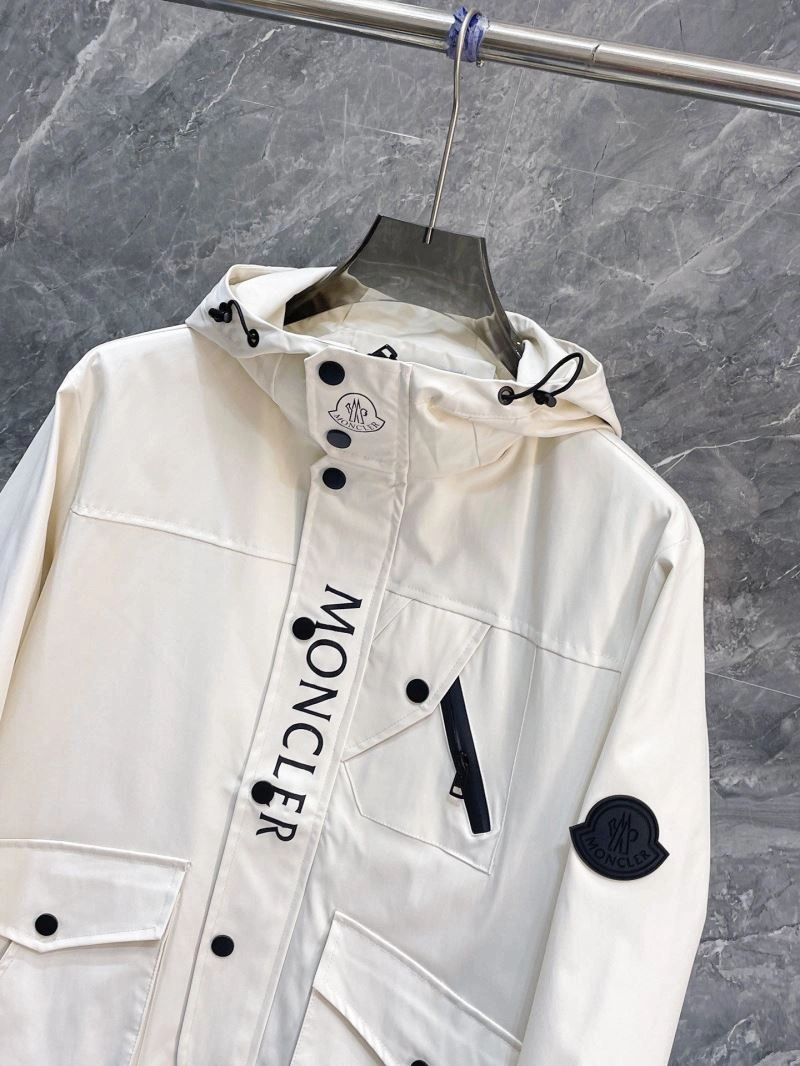 Moncler Outwear Bright 140192