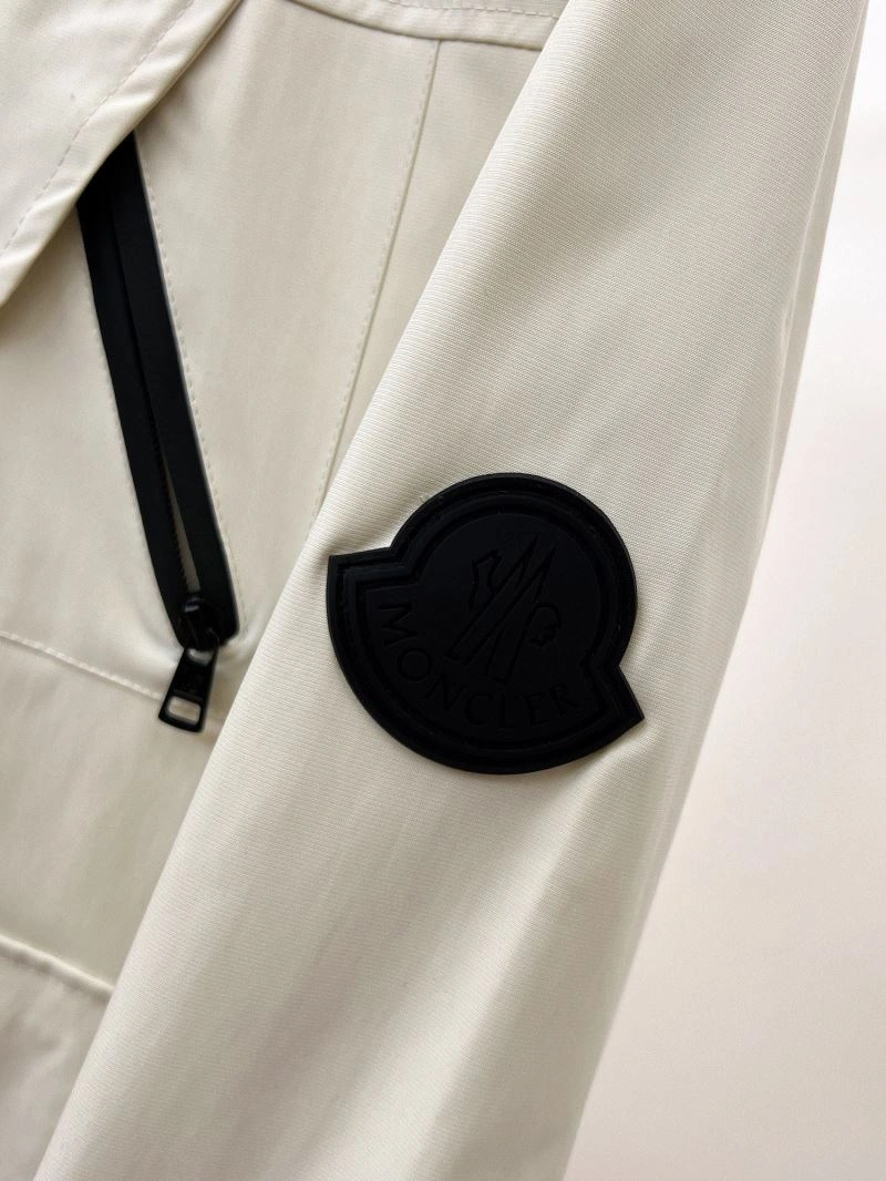 Moncler Outwear BestValue 140182