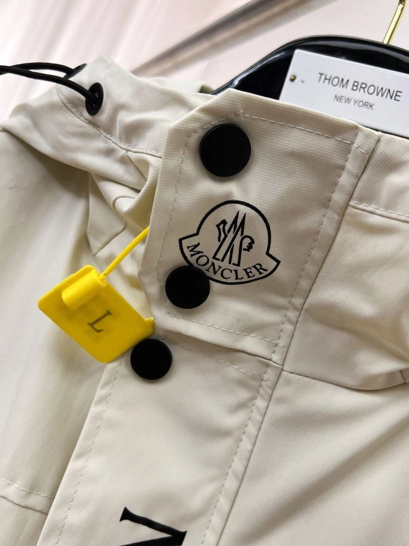 Moncler Outwear BestValue 140182