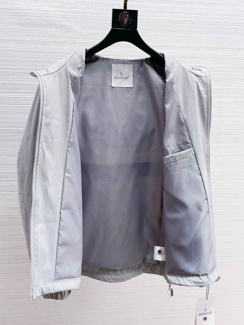Moncler Outwear Unique 140180