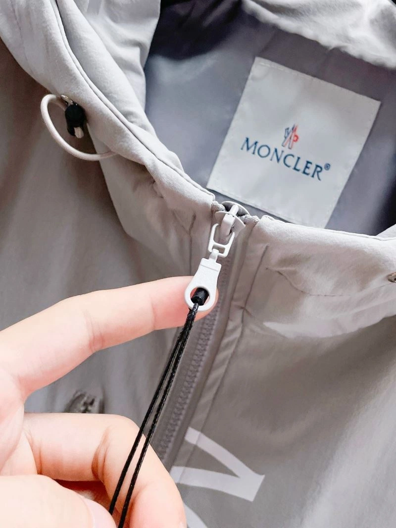Moncler Outwear Unique 140180