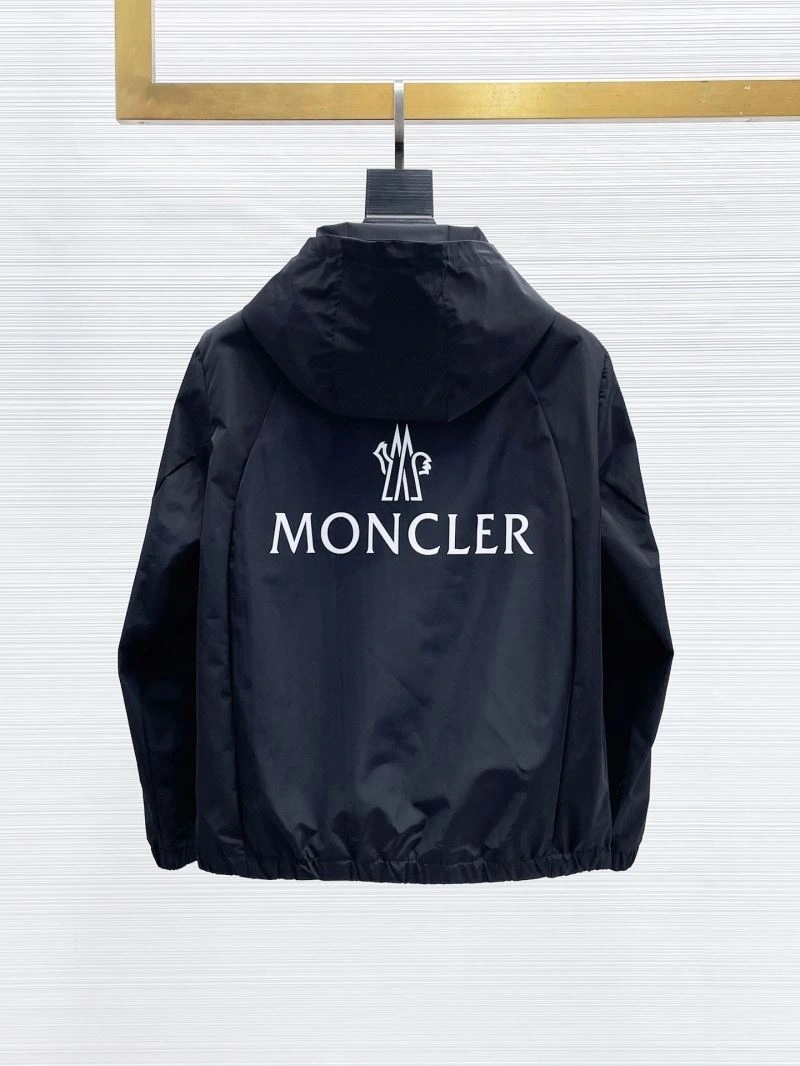 Moncler Outwear BestValue 140160