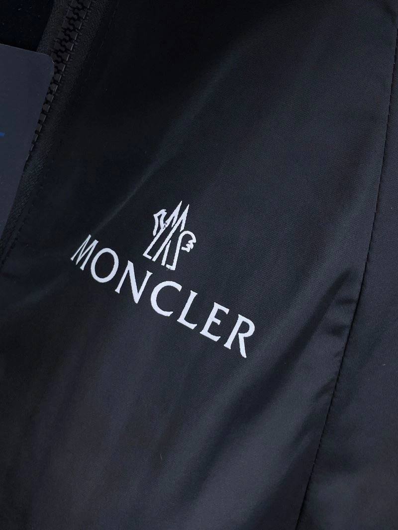 Moncler Outwear BestValue 140160