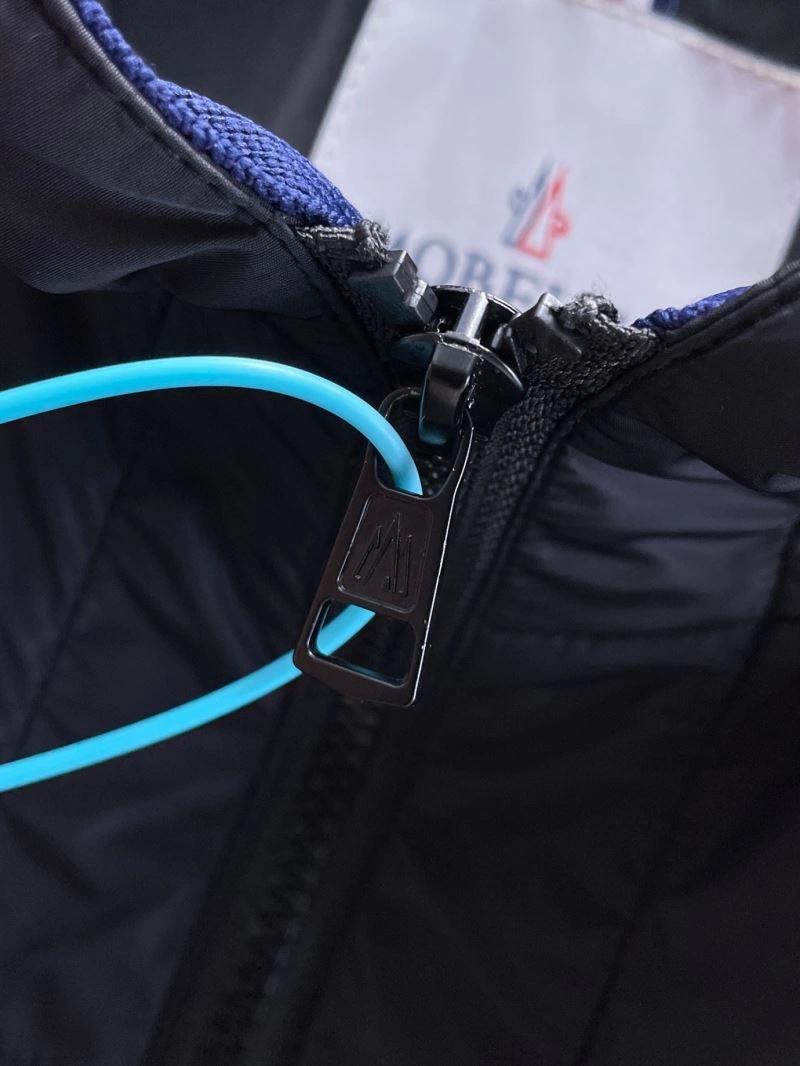 Effortless Moncler Outwear 140173