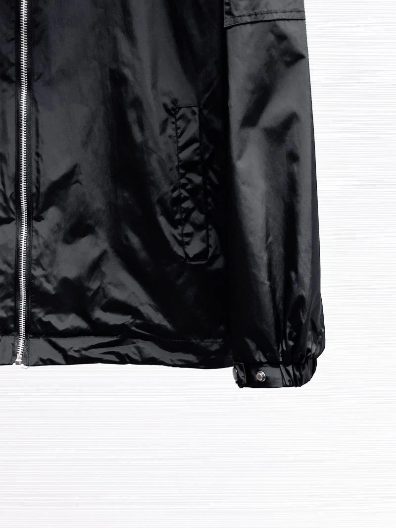Timeless Moncler Outwear 140157